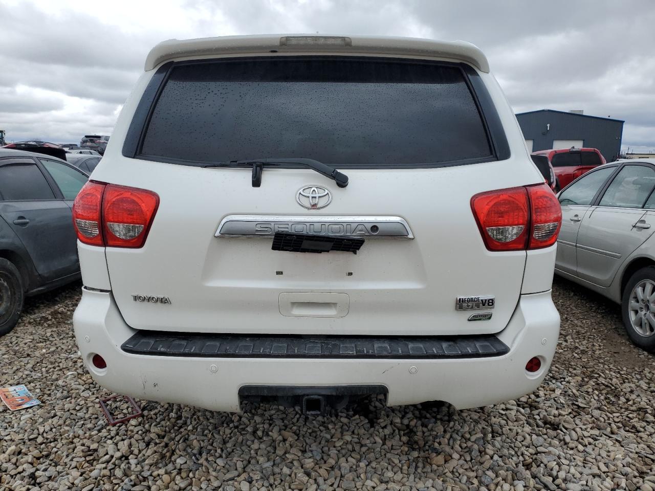 Photo 5 VIN: 5TDDW5G17AS037718 - TOYOTA SEQUOIA 