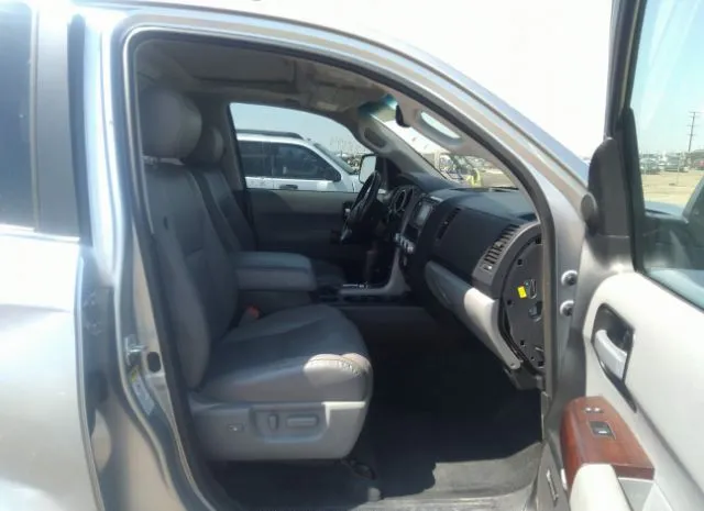 Photo 4 VIN: 5TDDW5G18ES106938 - TOYOTA SEQUOIA 