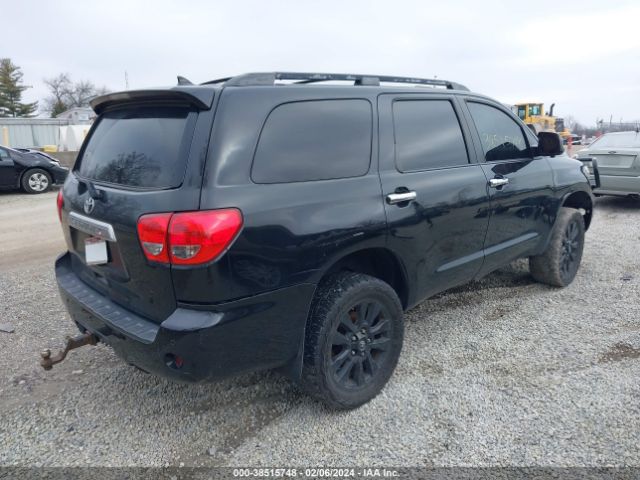 Photo 3 VIN: 5TDDW5G1XCS063264 - TOYOTA SEQUOIA 