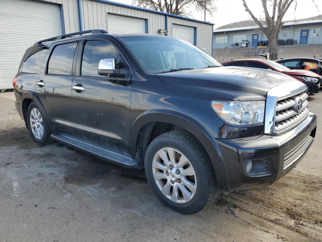 Photo 3 VIN: 5TDDW5G1XDS083824 - TOYOTA SEQUOIA 