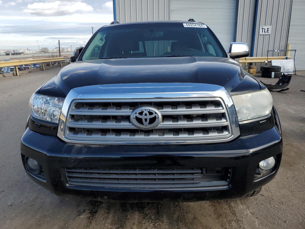 Photo 4 VIN: 5TDDW5G1XDS083824 - TOYOTA SEQUOIA 