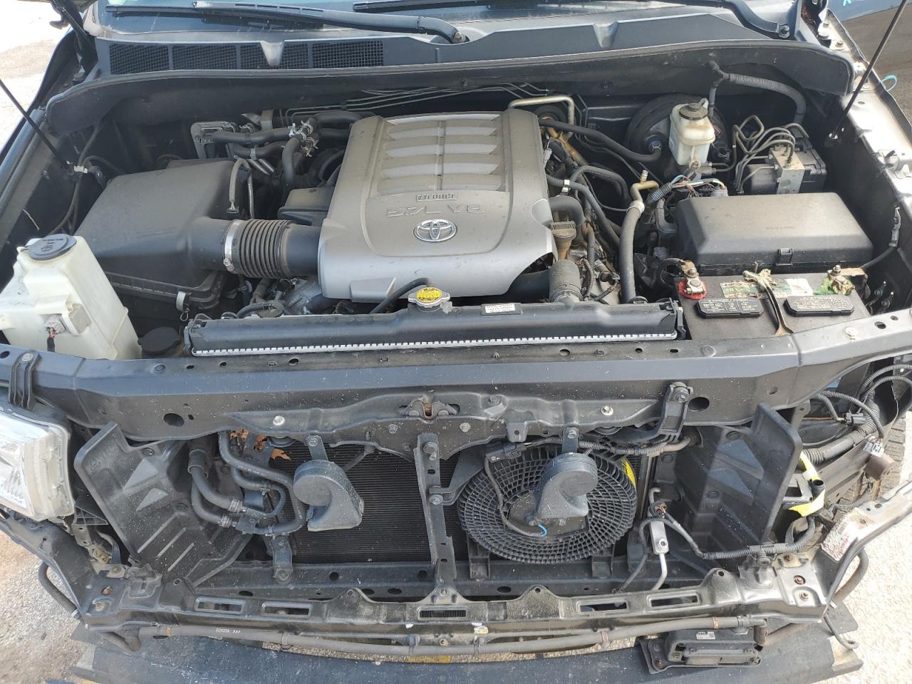 Photo 11 VIN: 5TDDY5G10AS033665 - TOYOTA SEQUOIA 