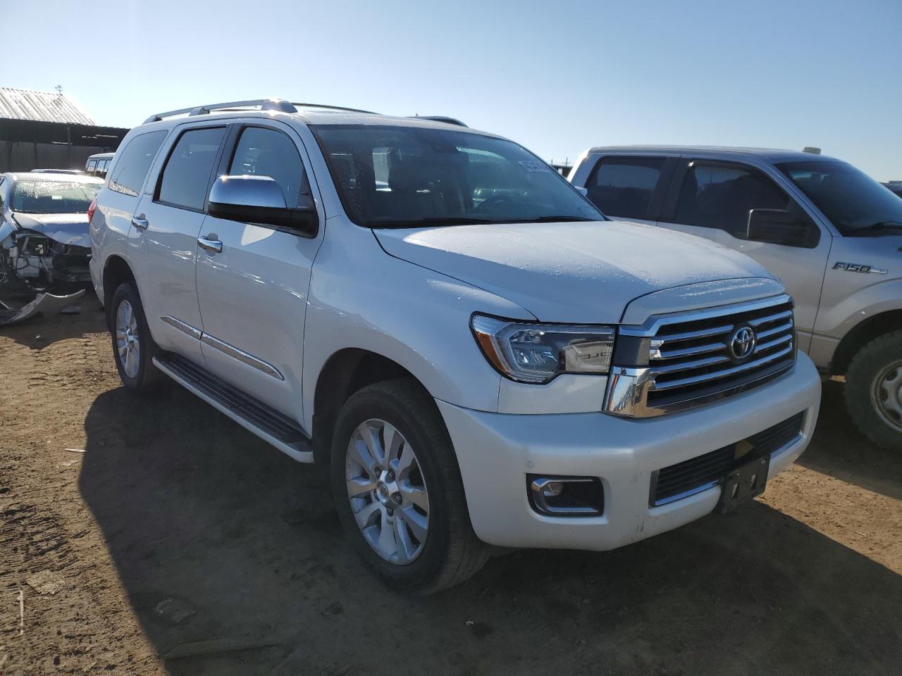 Photo 3 VIN: 5TDDY5G11JS158125 - TOYOTA SEQUOIA 