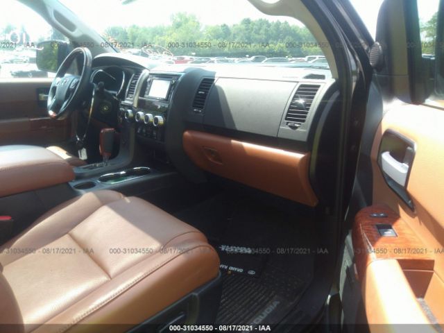 Photo 4 VIN: 5TDDY5G11KS172012 - TOYOTA SEQUOIA 