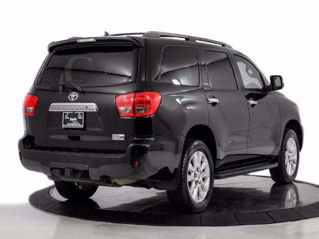 Photo 5 VIN: 5TDDY5G13GS128066 - TOYOTA SEQUOIA 