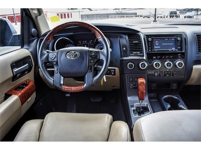 Photo 9 VIN: 5TDDY5G14KS174255 - TOYOTA SEQUOIA 