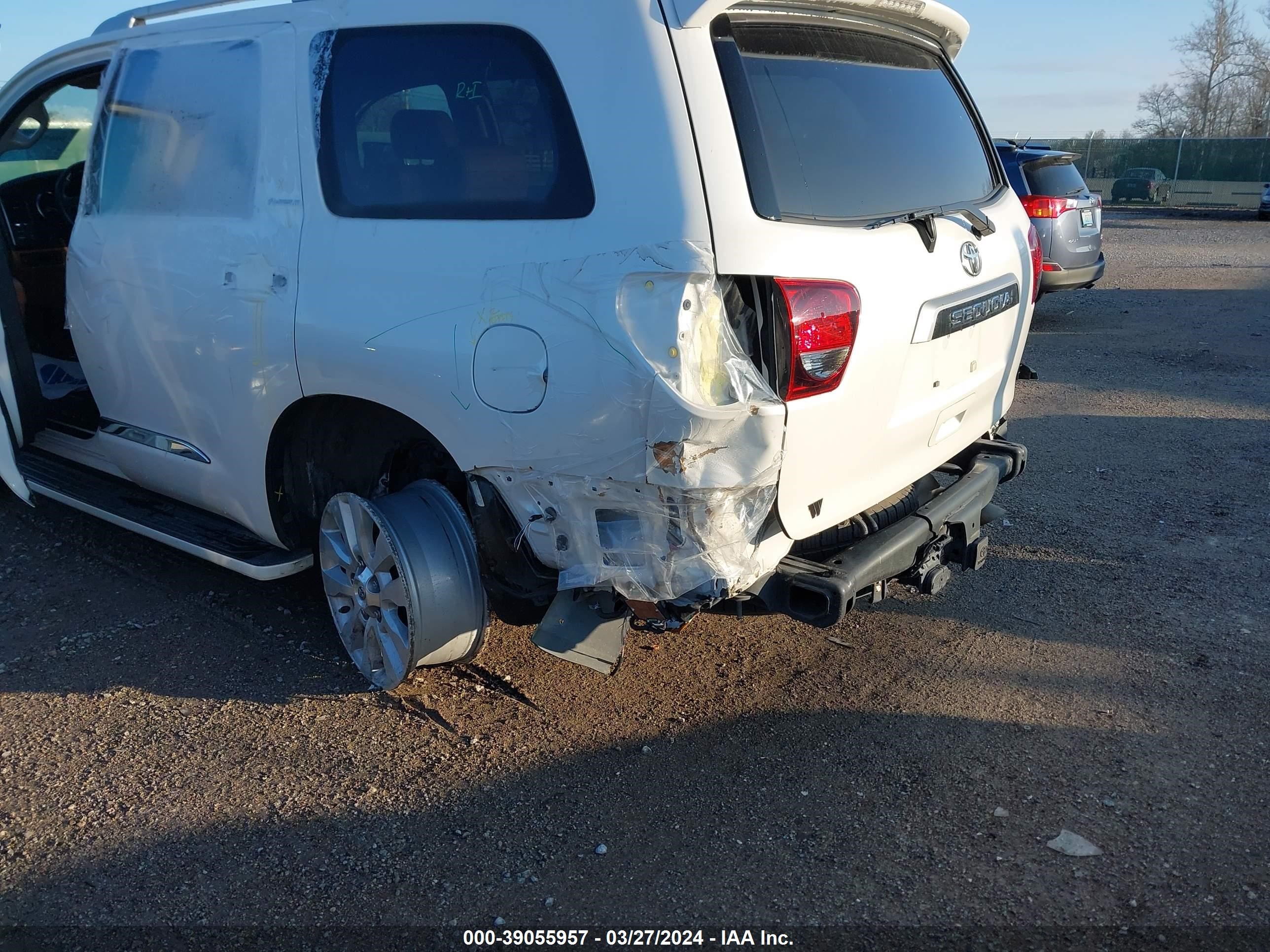 Photo 5 VIN: 5TDDY5G15LS180972 - TOYOTA SEQUOIA 