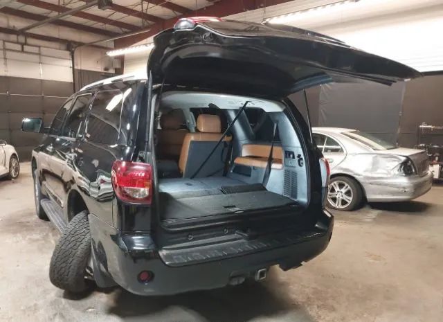 Photo 2 VIN: 5TDDY5G16JS160212 - TOYOTA SEQUOIA 