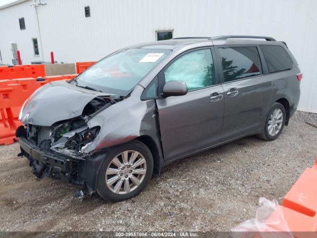 Photo 1 VIN: 5TDDZ3DC0HS148820 - TOYOTA SIENNA 