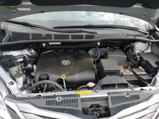 Photo 6 VIN: 5TDDZ3DC0HS148851 - TOYOTA SIENNA XLE 