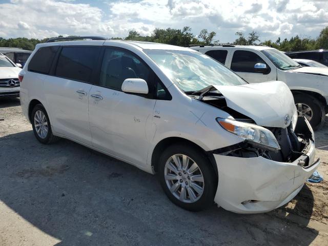 Photo 3 VIN: 5TDDZ3DC0HS153970 - TOYOTA SIENNA XLE 