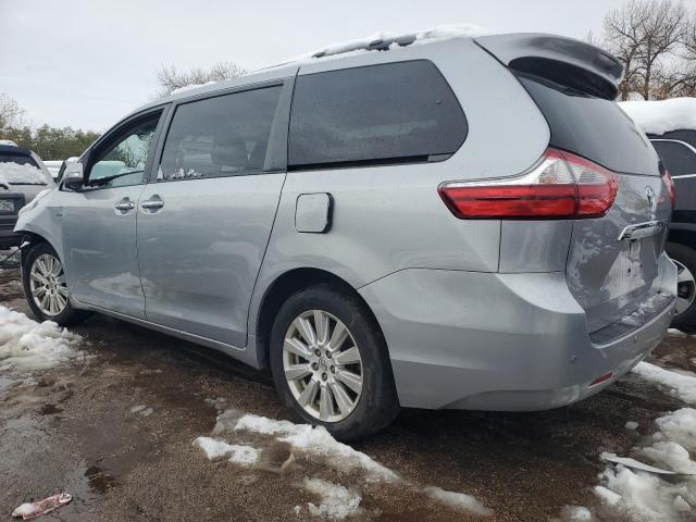 Photo 1 VIN: 5TDDZ3DC0HS155668 - TOYOTA SIENNA XLE 