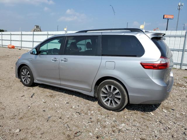 Photo 1 VIN: 5TDDZ3DC0JS189437 - TOYOTA SIENNA XLE 