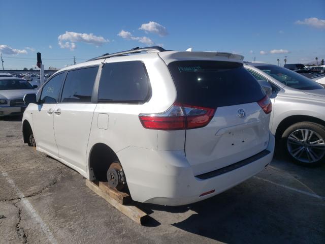 Photo 2 VIN: 5TDDZ3DC0LS241104 - TOYOTA SIENNA XLE 