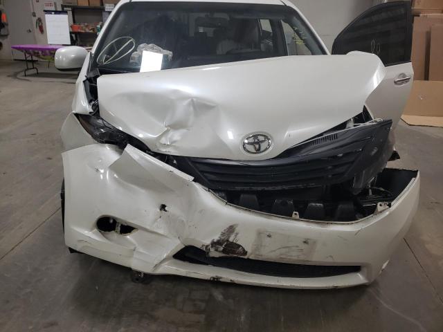 Photo 8 VIN: 5TDDZ3DC1HS149720 - TOYOTA SIENNA XLE 