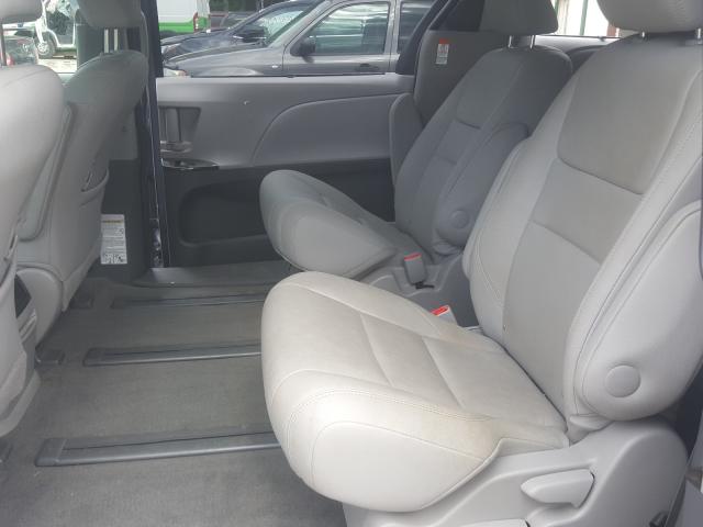 Photo 5 VIN: 5TDDZ3DC1HS151029 - TOYOTA SIENNA XLE 