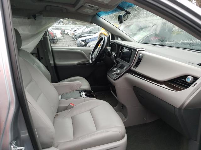 Photo 4 VIN: 5TDDZ3DC1HS159552 - TOYOTA SIENNA XLE 