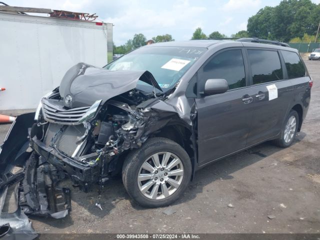 Photo 1 VIN: 5TDDZ3DC1HS161169 - TOYOTA SIENNA 