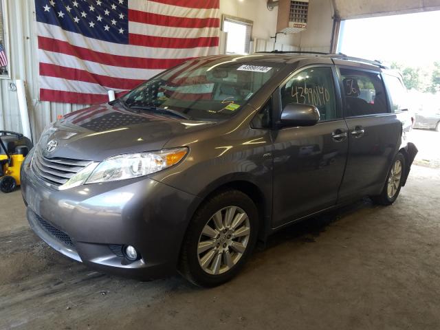 Photo 1 VIN: 5TDDZ3DC1HS161432 - TOYOTA SIENNA XLE 