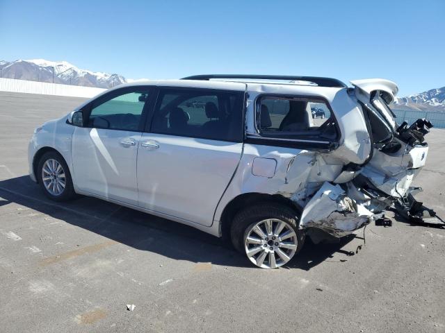 Photo 1 VIN: 5TDDZ3DC1HS177680 - TOYOTA SIENNA XLE 