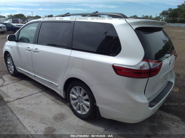 Photo 2 VIN: 5TDDZ3DC1HS187979 - TOYOTA SIENNA XLE 