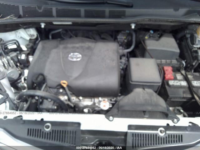 Photo 9 VIN: 5TDDZ3DC1HS187979 - TOYOTA SIENNA XLE 