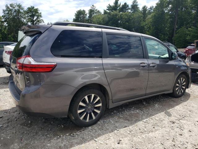 Photo 2 VIN: 5TDDZ3DC1JS202423 - TOYOTA SIENNA XLE 