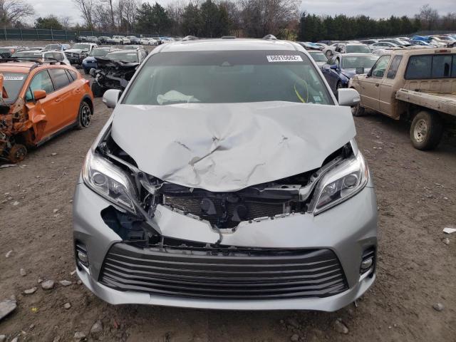 Photo 4 VIN: 5TDDZ3DC1KS210801 - TOYOTA SIENNA XLE 