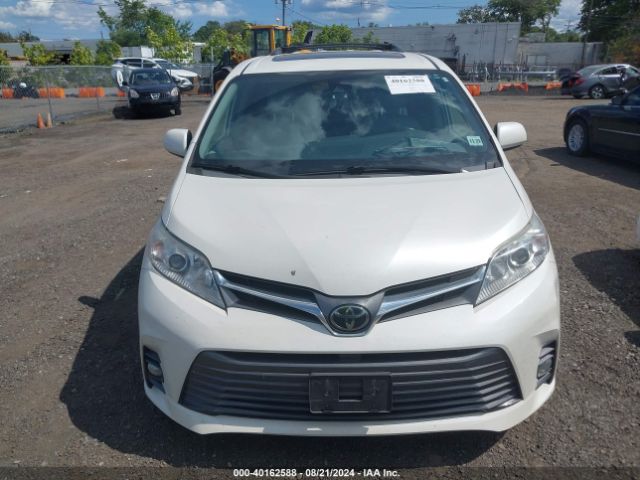 Photo 5 VIN: 5TDDZ3DC1KS217876 - TOYOTA SIENNA 