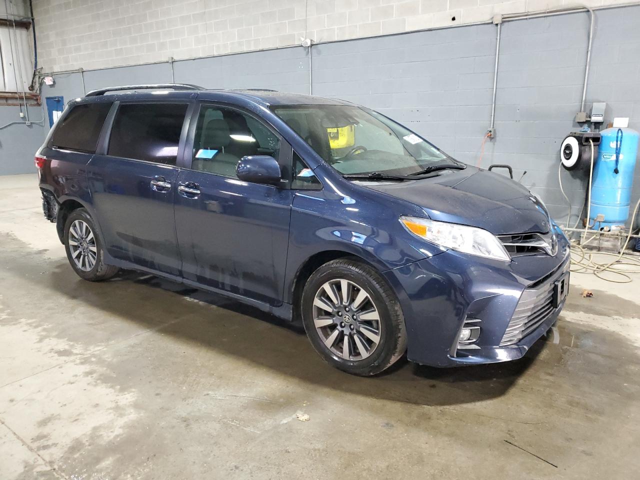 Photo 3 VIN: 5TDDZ3DC1LS244903 - TOYOTA SIENNA 