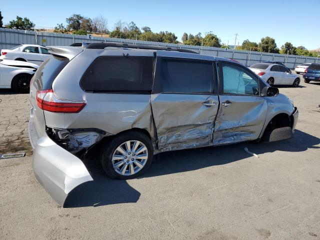 Photo 2 VIN: 5TDDZ3DC2HS152206 - TOYOTA SIENNA XLE 