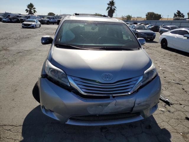 Photo 4 VIN: 5TDDZ3DC2HS152206 - TOYOTA SIENNA XLE 