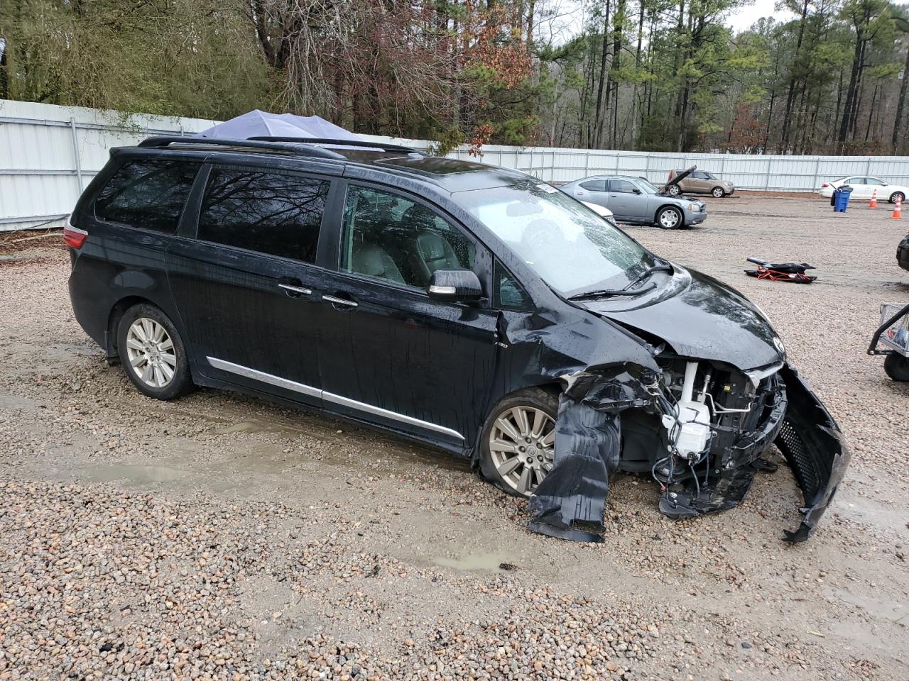 Photo 3 VIN: 5TDDZ3DC2HS170527 - TOYOTA SIENNA XLE 