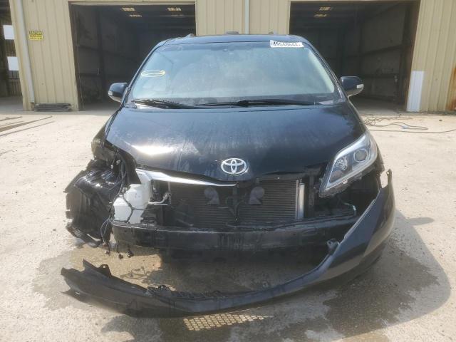 Photo 4 VIN: 5TDDZ3DC2HS170527 - TOYOTA SIENNA XLE 