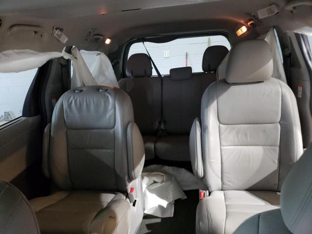 Photo 9 VIN: 5TDDZ3DC2HS182404 - TOYOTA SIENNA XLE 