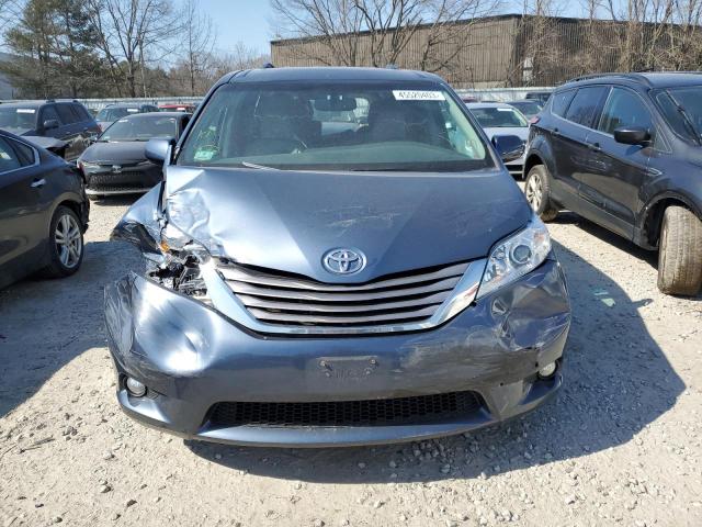 Photo 4 VIN: 5TDDZ3DC2HS184685 - TOYOTA SIENNA XLE 