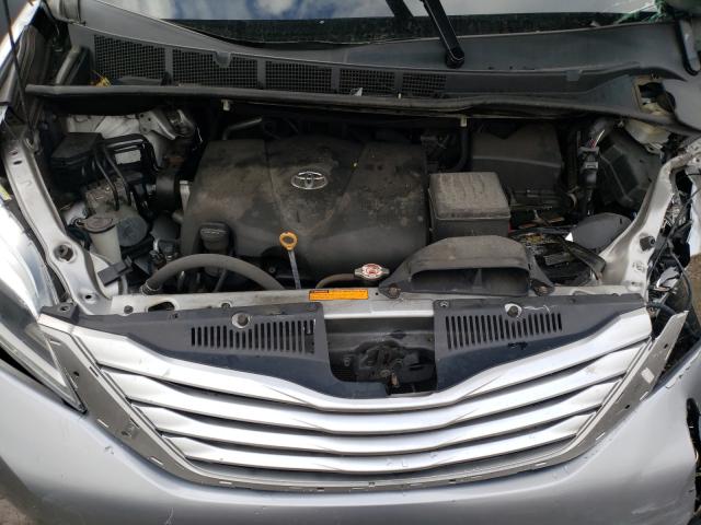 Photo 6 VIN: 5TDDZ3DC2HS186999 - TOYOTA SIENNA XLE 