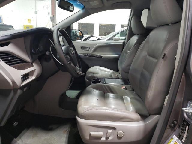 Photo 6 VIN: 5TDDZ3DC2HS187179 - TOYOTA SIENNA XLE 