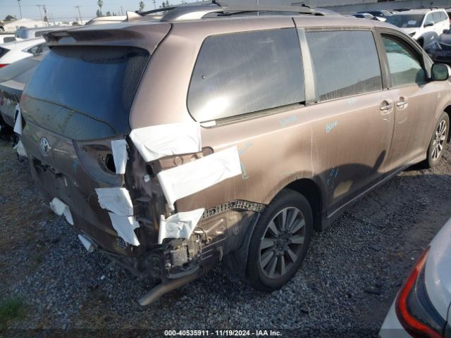 Photo 3 VIN: 5TDDZ3DC2KS210225 - TOYOTA SIENNA 