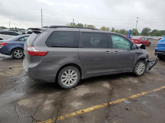 Photo 2 VIN: 5TDDZ3DC3HS150058 - TOYOTA SIENNA XLE 