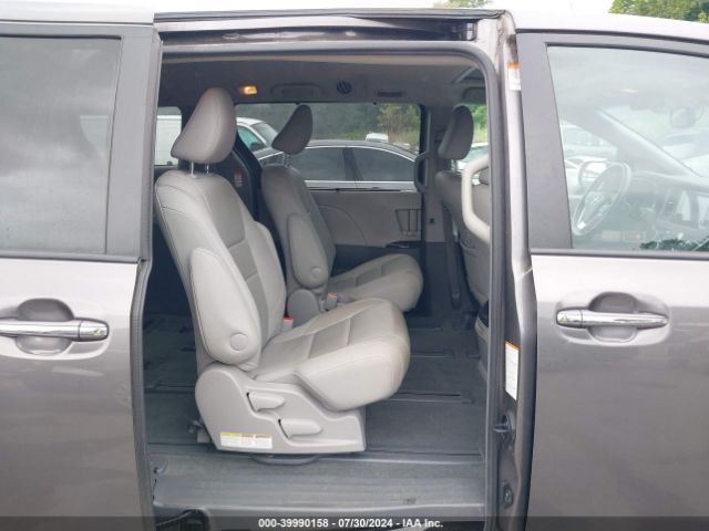 Photo 7 VIN: 5TDDZ3DC3HS170472 - TOYOTA SIENNA 