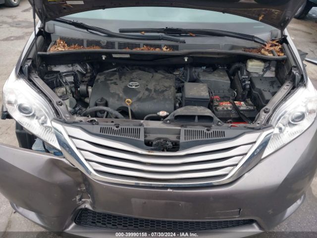 Photo 9 VIN: 5TDDZ3DC3HS170472 - TOYOTA SIENNA 