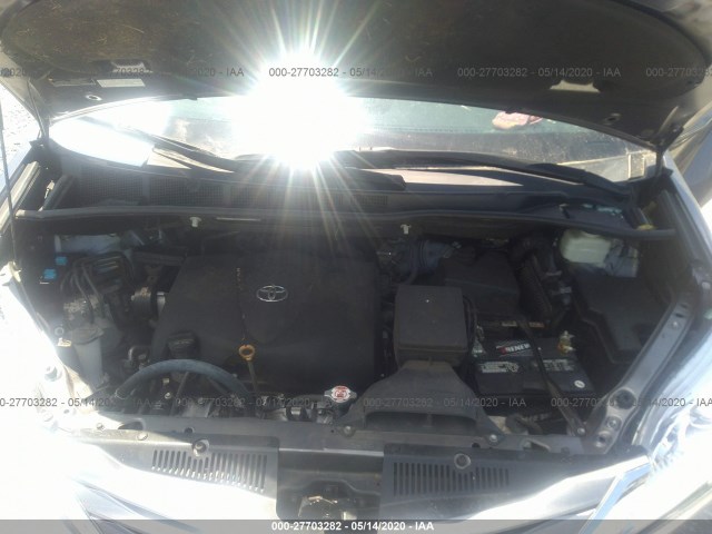 Photo 9 VIN: 5TDDZ3DC3HS179009 - TOYOTA SIENNA 