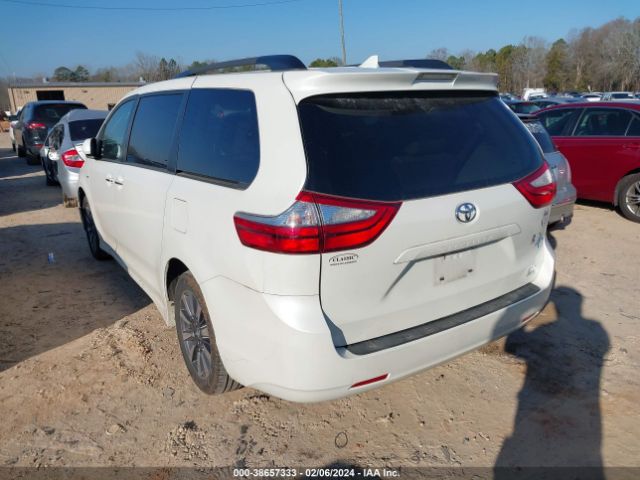 Photo 2 VIN: 5TDDZ3DC3JS207378 - TOYOTA SIENNA 