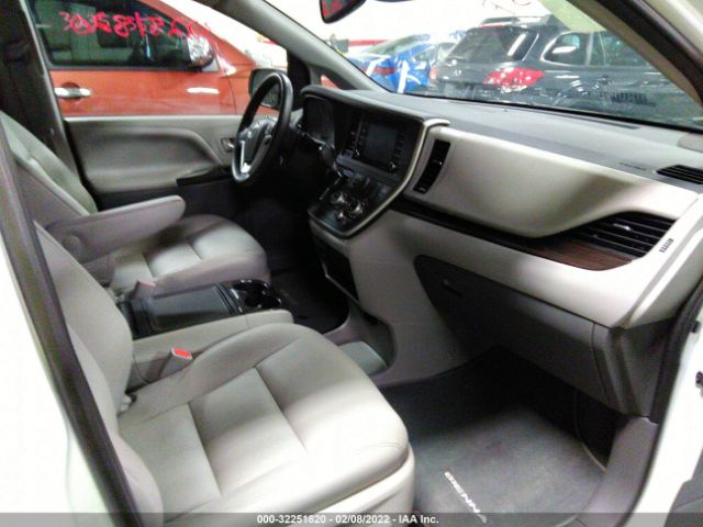 Photo 4 VIN: 5TDDZ3DC3LS230338 - TOYOTA SIENNA 