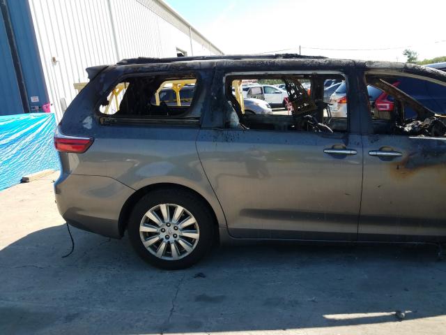 Photo 8 VIN: 5TDDZ3DC4HS147301 - TOYOTA SIENNA XLE 