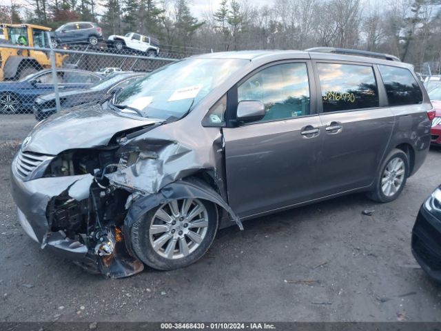 Photo 1 VIN: 5TDDZ3DC4HS155995 - TOYOTA SIENNA 