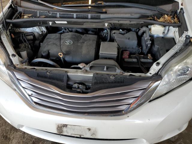 Photo 11 VIN: 5TDDZ3DC4HS157083 - TOYOTA SIENNA XLE 