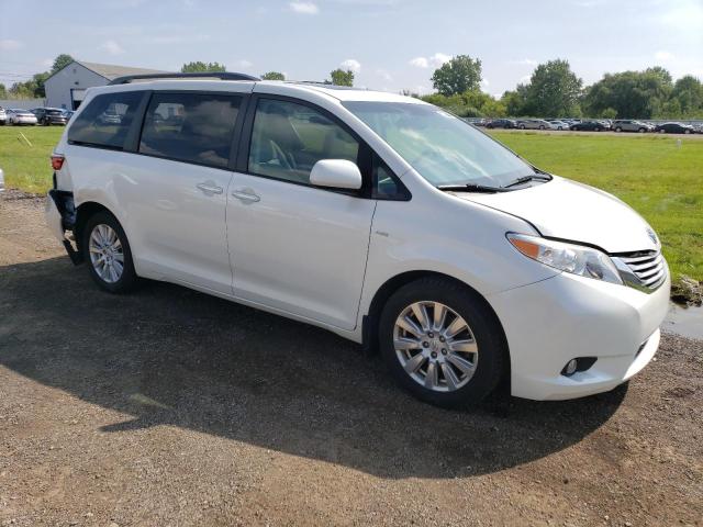 Photo 3 VIN: 5TDDZ3DC4HS158640 - TOYOTA SIENNA XLE 