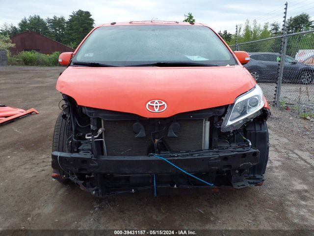 Photo 5 VIN: 5TDDZ3DC4HS182789 - TOYOTA SIENNA 